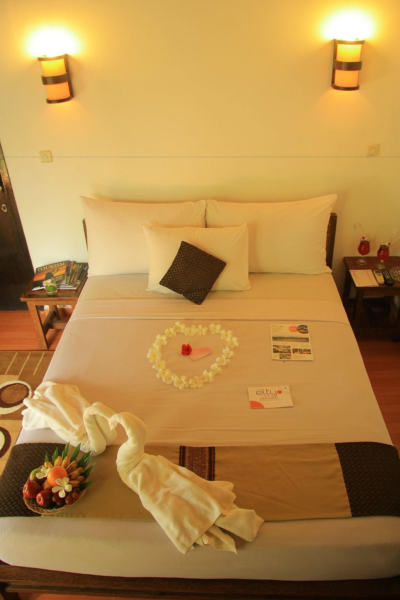 Grand Elty Krakatoa Hotel Kalianda Buitenkant foto