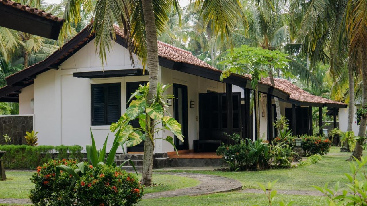 Grand Elty Krakatoa Hotel Kalianda Buitenkant foto