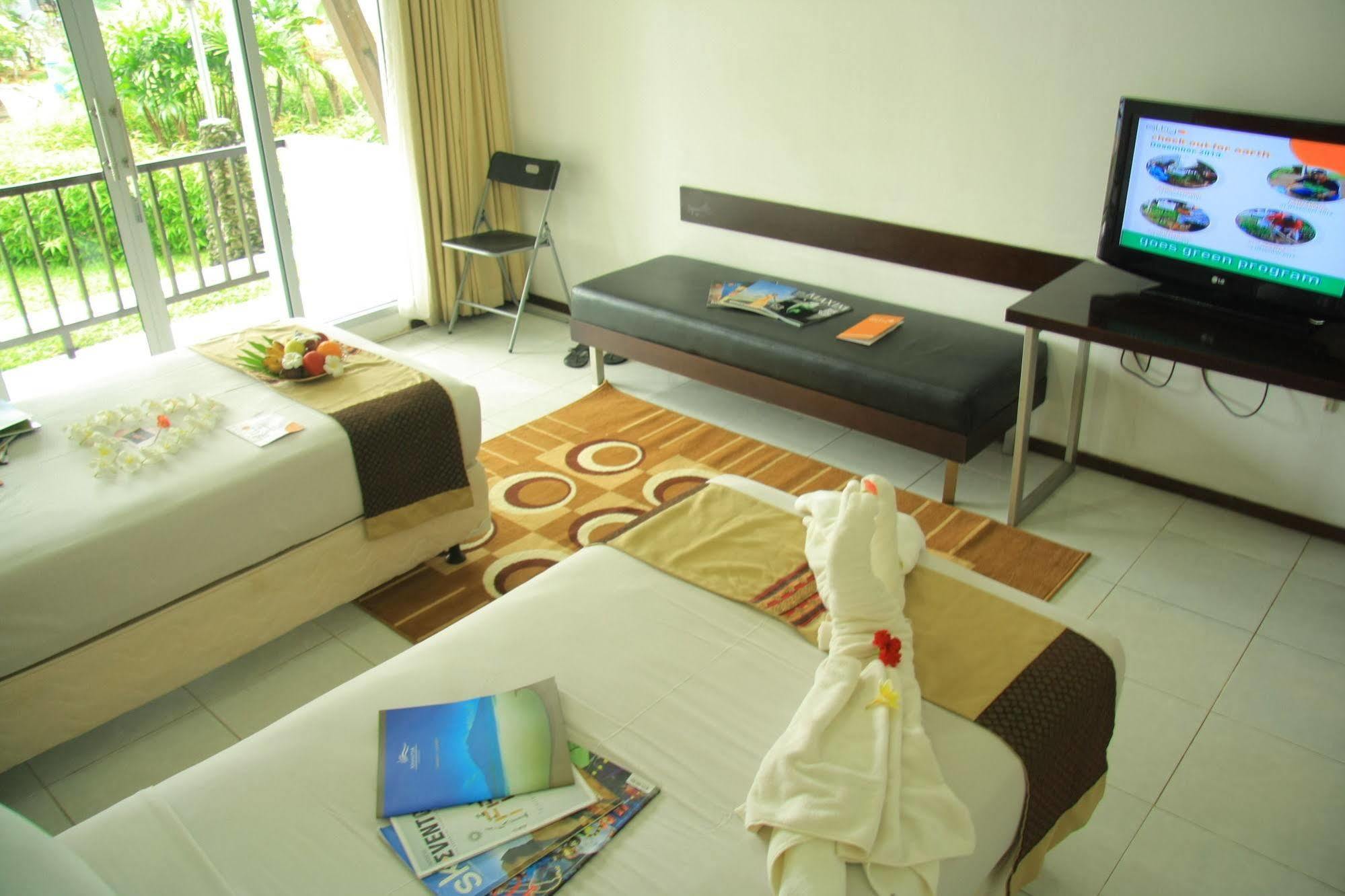 Grand Elty Krakatoa Hotel Kalianda Buitenkant foto