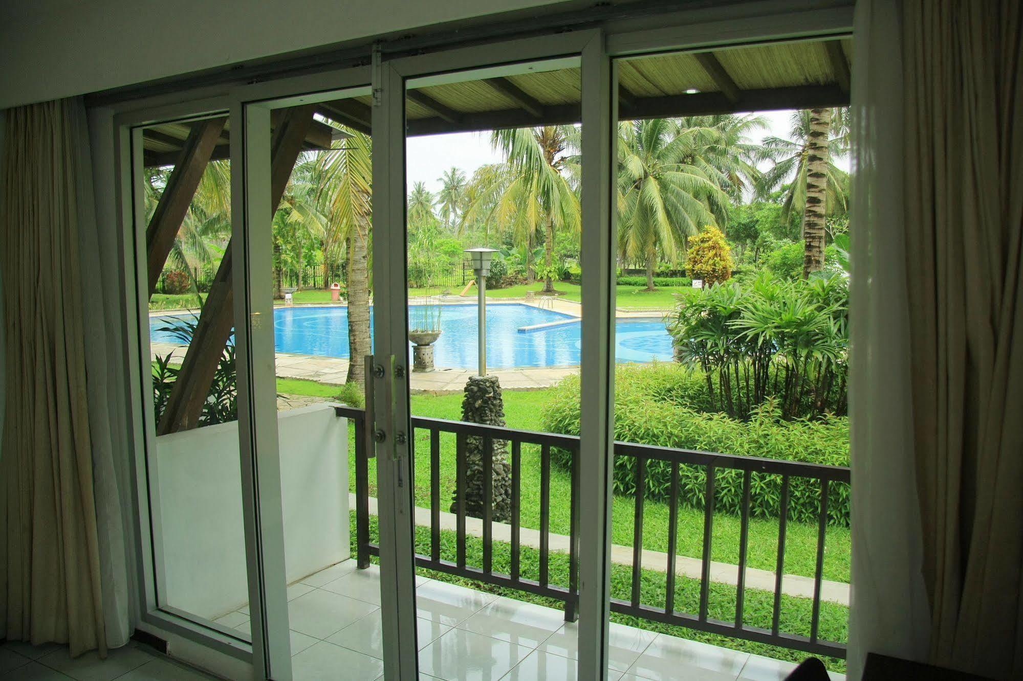 Grand Elty Krakatoa Hotel Kalianda Buitenkant foto