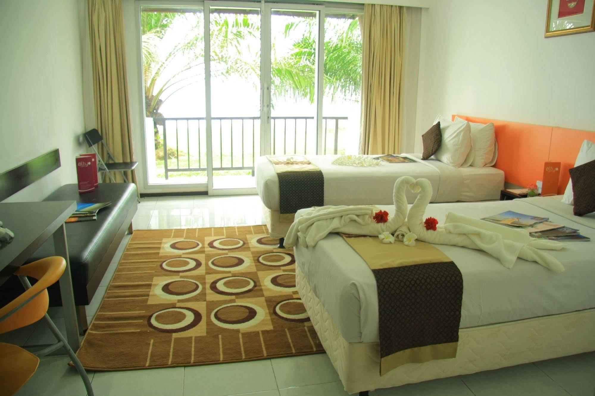 Grand Elty Krakatoa Hotel Kalianda Buitenkant foto